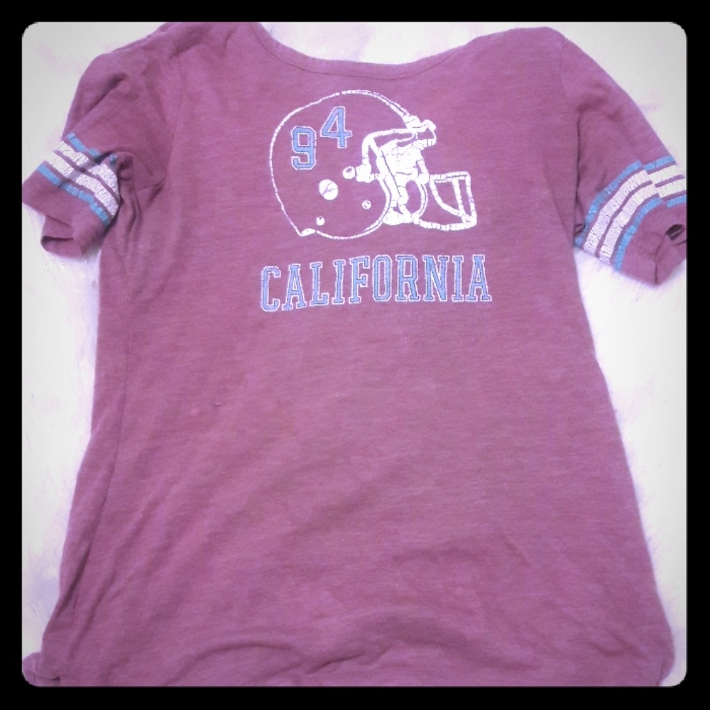 Shirt sleeved football shirt